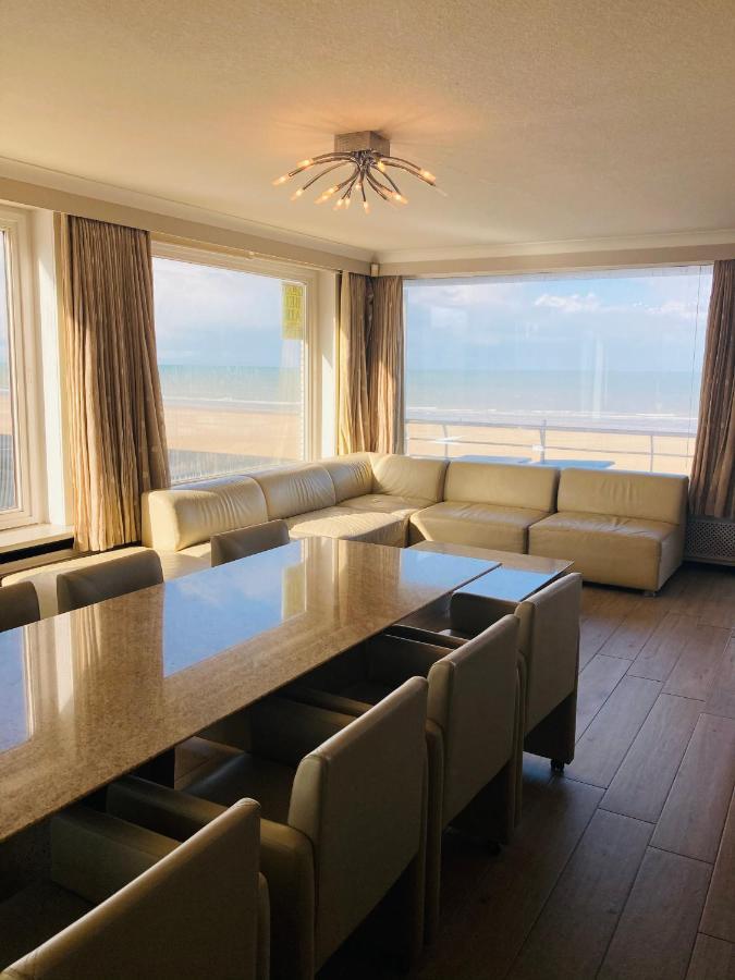Very Spacious Family Apartment With Seaview T16 Oostende Buitenkant foto