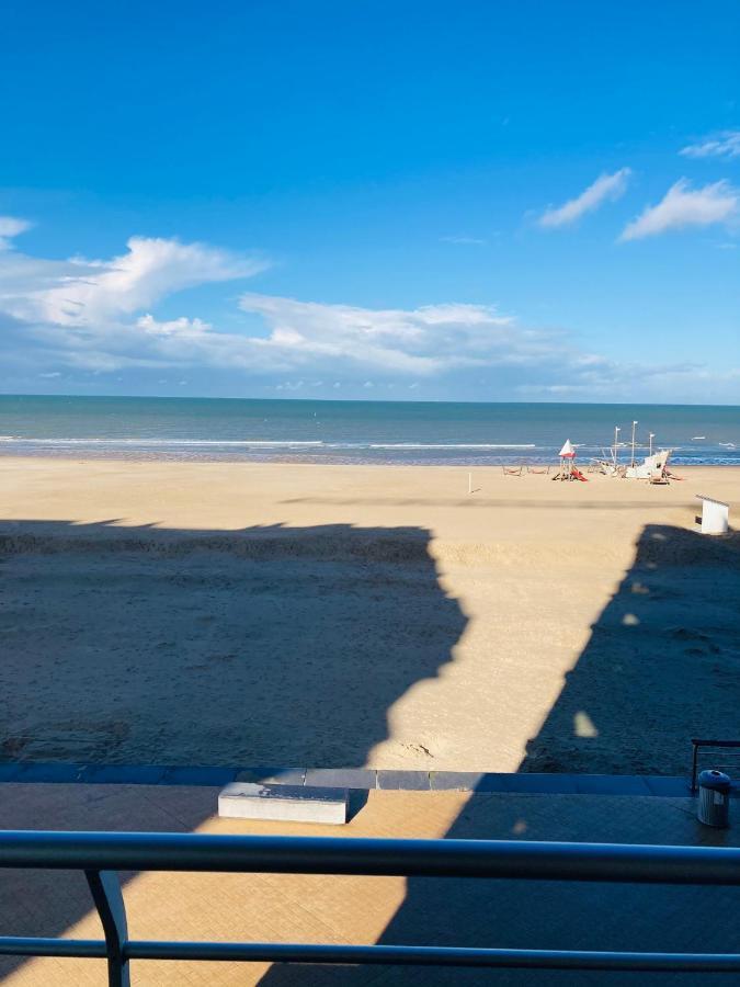 Very Spacious Family Apartment With Seaview T16 Oostende Buitenkant foto