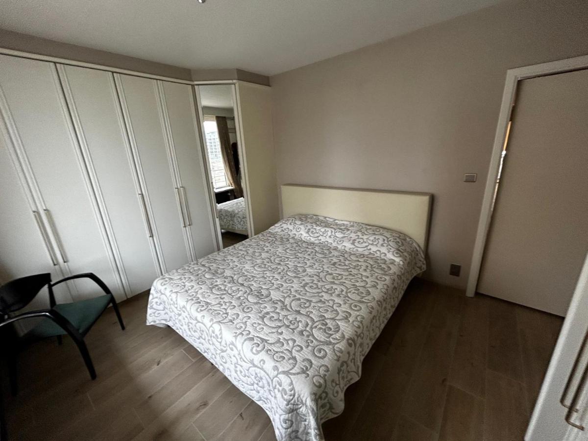 Very Spacious Family Apartment With Seaview T16 Oostende Buitenkant foto